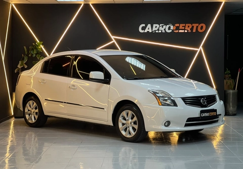 Nissan Sentra 2013 Branco — foto 1 de 3