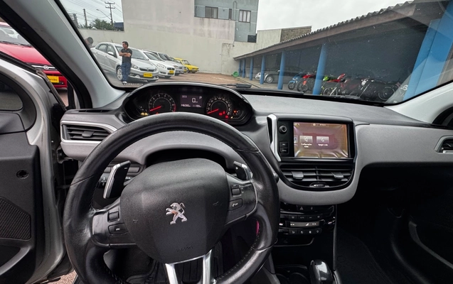 imagem-https://www.socarrao.com.br/sc-vehicle-images-prod/4281165/1791219790847-NDVjZjBiMDgtN2JlMC00MThjLTg1MjAtNTU1ZDBjN2U0NzU4LmpwZWc.jpeg
