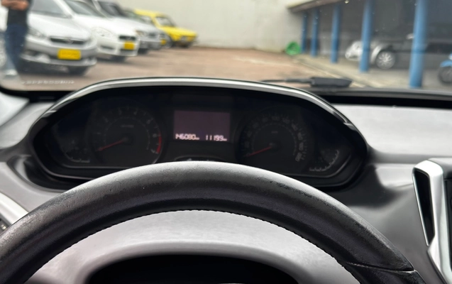 imagem-https://www.socarrao.com.br/sc-vehicle-images-prod/4281165/1791219790901-ODE5ZGMwMDItOGIxOC00NzY2LTgxMDktMTA4YTFmZDIzZmM5LmpwZWc.jpeg