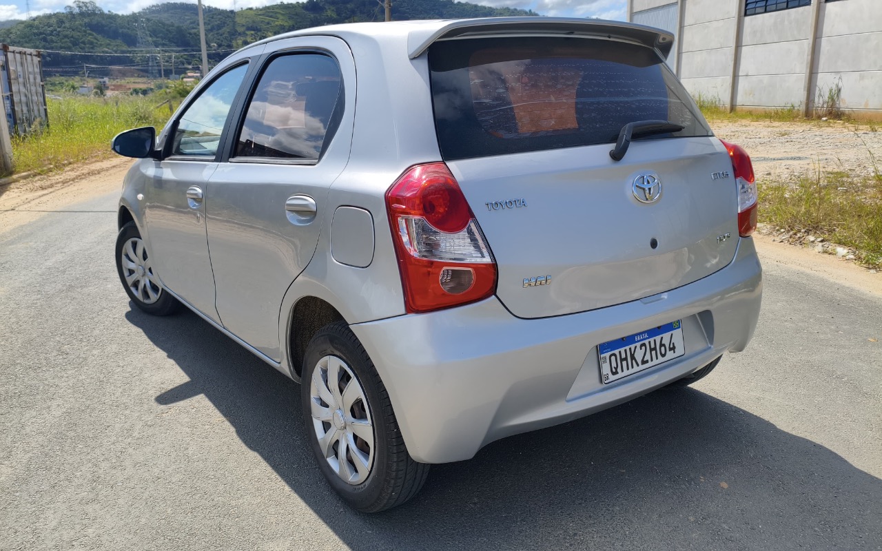 imagem-https://www.socarrao.com.br/sc-vehicle-images-prod/4281166/1791219998819-Njc5OTI4MzQtZDBiNy00ZGViLWI3MzMtN2IwNjViNWZhZWVjLmpwZWc.jpeg