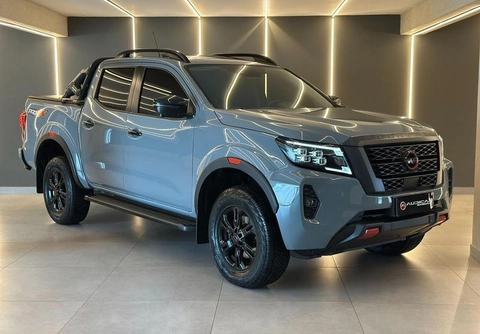 Nissan Frontier 2025 Cinza — foto 1 de 3