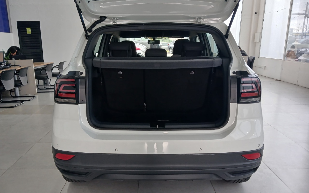imagem-https://www.socarrao.com.br/sc-vehicle-images-prod/4281251/1791235979480-MTBjNzQ2NzktYTAwYS00OTE2LWIxYzUtN2RmZTBkZDMwNWQyLmpwZWc.jpeg
