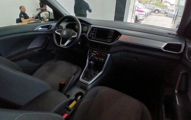 imagem-https://www.socarrao.com.br/sc-vehicle-images-prod/4281251/1791235979810-ZDBhMzRiZGMtMzFhNi00ZTVkLWI2YzgtMDhkNWEzYjUwNzVhLmpwZWc.jpeg