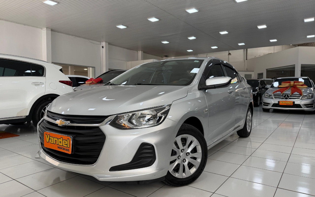 Chevrolet Onix 2020 Prata — foto 1 de 3