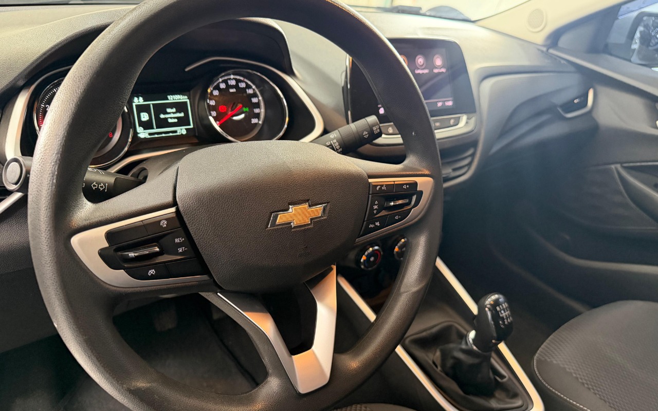 imagem-https://www.socarrao.com.br/sc-vehicle-images-prod/4281269/1791220685381-V2hhdHNBcHAgSW1hZ2UgMjAyNi0xMC0wNSBhdCAxMi4zOS40MiAoMykuanBlZw.jpeg