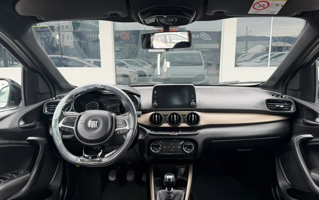 imagem-https://www.socarrao.com.br/sc-vehicle-images-prod/4281280/1791220720280-003_b6b743cce7944fa71225679169f5bff1.jpg