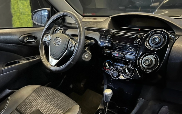 imagem-https://www.socarrao.com.br/sc-vehicle-images-prod/4281340/1791221062437-9_035124.jpg