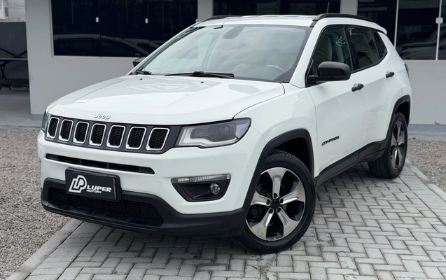 imagem-https://www.socarrao.com.br/sc-vehicle-images-prod/4281347/1791221133417-003_089c40b38b316de8d2ead7eaef032e19.jpg