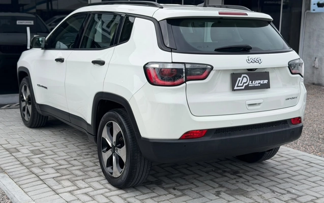 imagem-https://www.socarrao.com.br/sc-vehicle-images-prod/4281347/1791221133423-003_79e7f35176a5b6350b6fc0a23370c17b.jpg