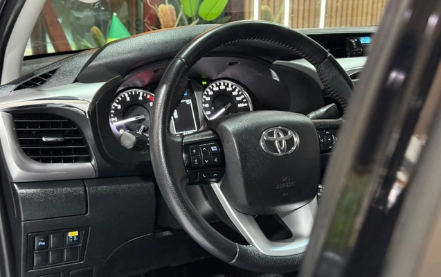 imagem-https://www.socarrao.com.br/sc-vehicle-images-prod/4281388/1791221442085-vehicle_image_1791221427_98f469f4c33e408e346f8b2fc2813d87.jpeg