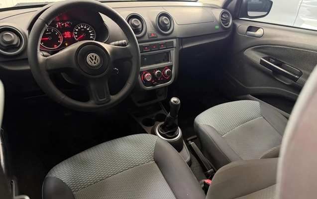 imagem-https://www.socarrao.com.br/sc-vehicle-images-prod/4281486/1791221952914-V2hhdHNBcHAgSW1hZ2UgMjAyNi0xMC0wNSBhdCAxNC4yOC40MCAoNikuanBlZw.jpeg
