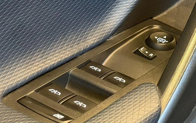 imagem-https://www.socarrao.com.br/sc-vehicle-images-prod/4281493/1791226686636-8539955_7_B_13a93590f8.jpeg