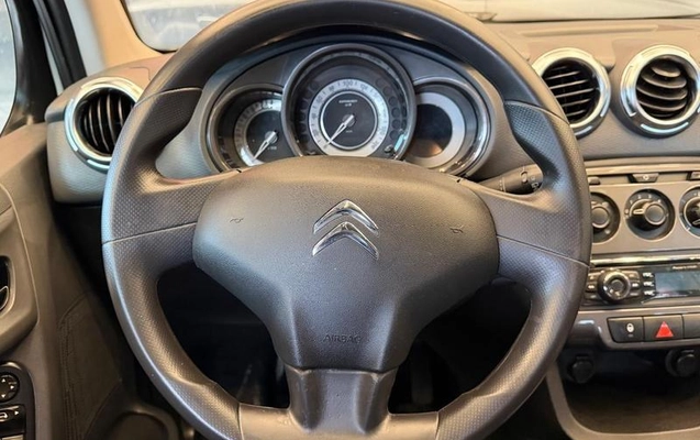 imagem-https://www.socarrao.com.br/sc-vehicle-images-prod/4281496/1791223482627-8537468_16_B_6de6de54aa.jpeg