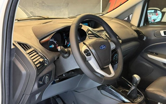 imagem-https://www.socarrao.com.br/sc-vehicle-images-prod/4281509/1791233824227-8529596_15_B_1c426bb9f8.jpeg