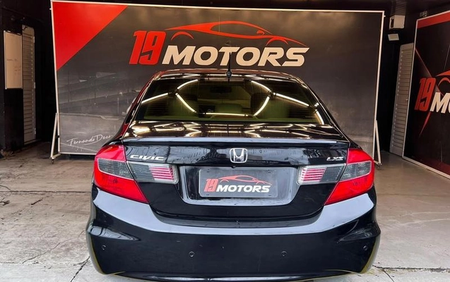 imagem-https://www.socarrao.com.br/sc-vehicle-images-prod/4281542/1791223503146-8509049_15_B_9fca756b14.jpeg