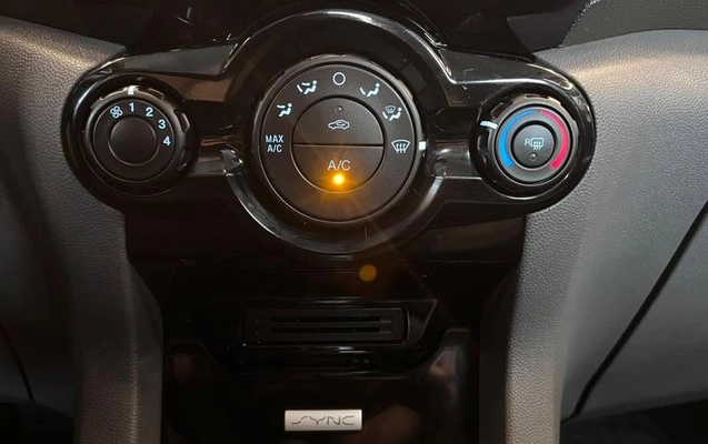 imagem-https://www.socarrao.com.br/sc-vehicle-images-prod/4281572/1791222590859-8508951_11_B_e3a6cd597c.jpeg