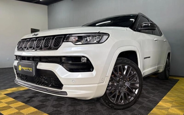 imagem-https://www.socarrao.com.br/sc-vehicle-images-prod/4281584/1791390906010-8512848_13_B_0c39897ecb.jpeg
