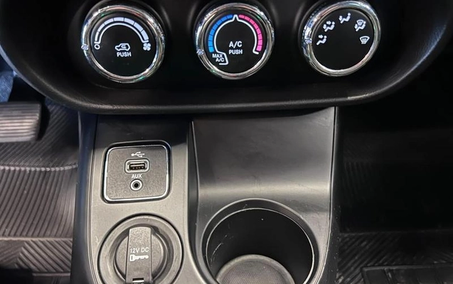 imagem-https://www.socarrao.com.br/sc-vehicle-images-prod/4281608/1791222687290-8488383_13_B_f958ac7c95.jpeg