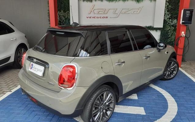 imagem-https://www.socarrao.com.br/sc-vehicle-images-prod/4281609/1791232859921-8540983_1_B_b2e2488f72.jpeg