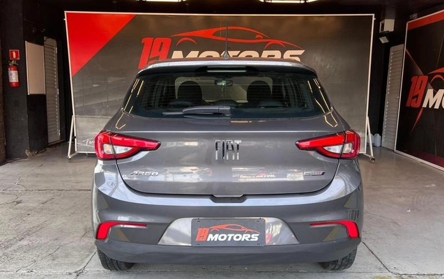 imagem-https://www.socarrao.com.br/sc-vehicle-images-prod/4281625/1791222817545-8435082_16_B_d436dd03d6.jpeg