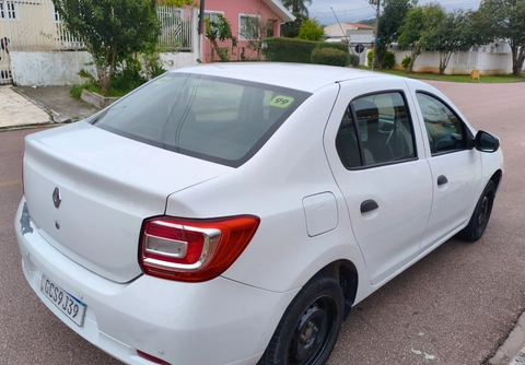 Renault Logan 2018 Branco — foto 1 de 3