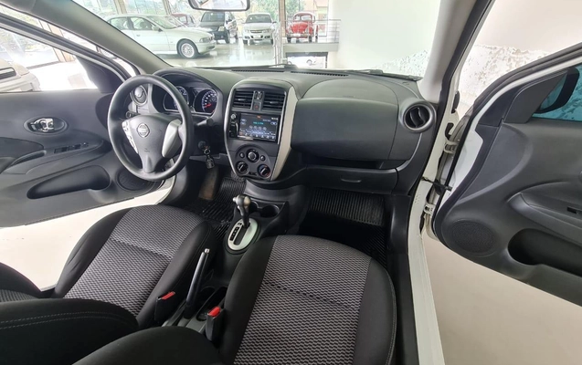 imagem-https://www.socarrao.com.br/sc-vehicle-images-prod/4281633/1791222936105-42ec453c96714c4fa636a5b70765095a_1791222811506.jpg