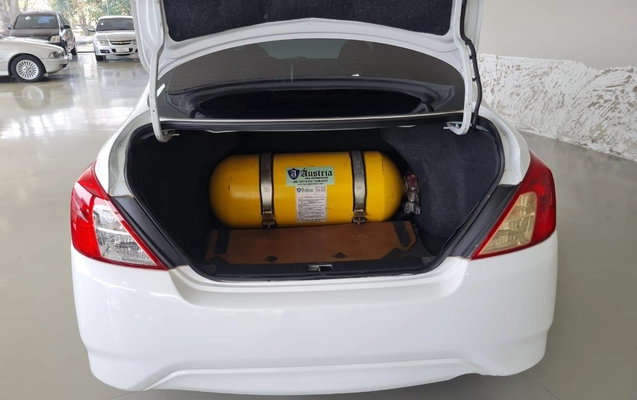 imagem-https://www.socarrao.com.br/sc-vehicle-images-prod/4281633/1791222936108-fce94a05d46d4a57ae00bce48411f459_1791222811525.jpg