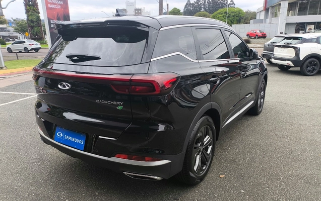 imagem-https://www.socarrao.com.br/sc-vehicle-images-prod/4281656/1791223559604-MTVkNDVlZmItNDUxYS00ZmM0LTlhZTgtMzE5MjlhZjU4M2NkLmpwZWc.jpeg