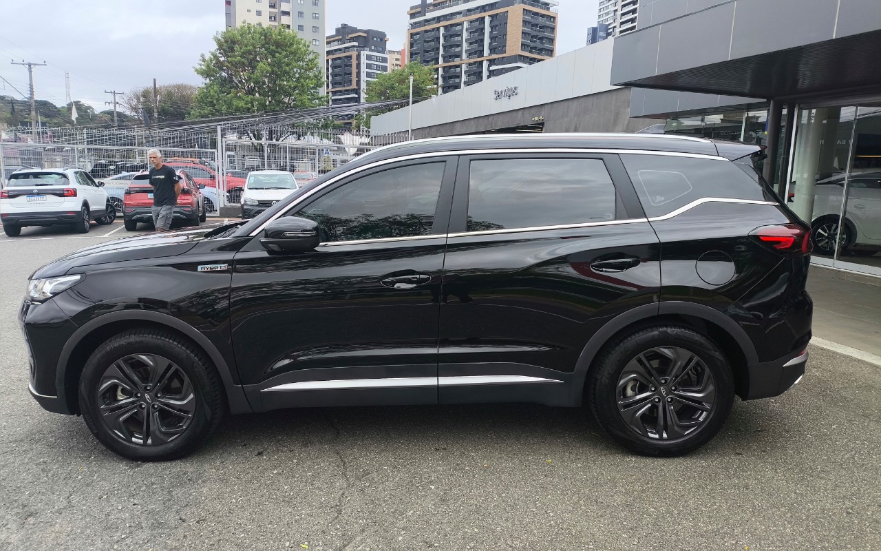 imagem-https://www.socarrao.com.br/sc-vehicle-images-prod/4281656/1791223560512-YzkwNzM3Y2EtODMzOC00YmVkLWI4ZTItMzQzODk4YmFlMTlhLmpwZWc.jpeg