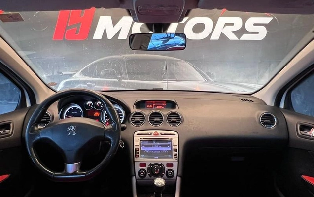 imagem-https://www.socarrao.com.br/sc-vehicle-images-prod/4281685/1791223526128-8484304_16_B_738f1e8545.jpeg