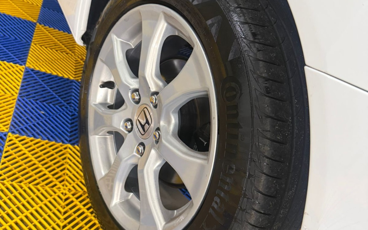 imagem-https://www.socarrao.com.br/sc-vehicle-images-prod/4281734/1791223473899-Nzc3ZTBiODAtZjBkNy00MjQ2LWE5YWQtYzc3ODhkM2Q4YWNmLmpmaWY.jfif