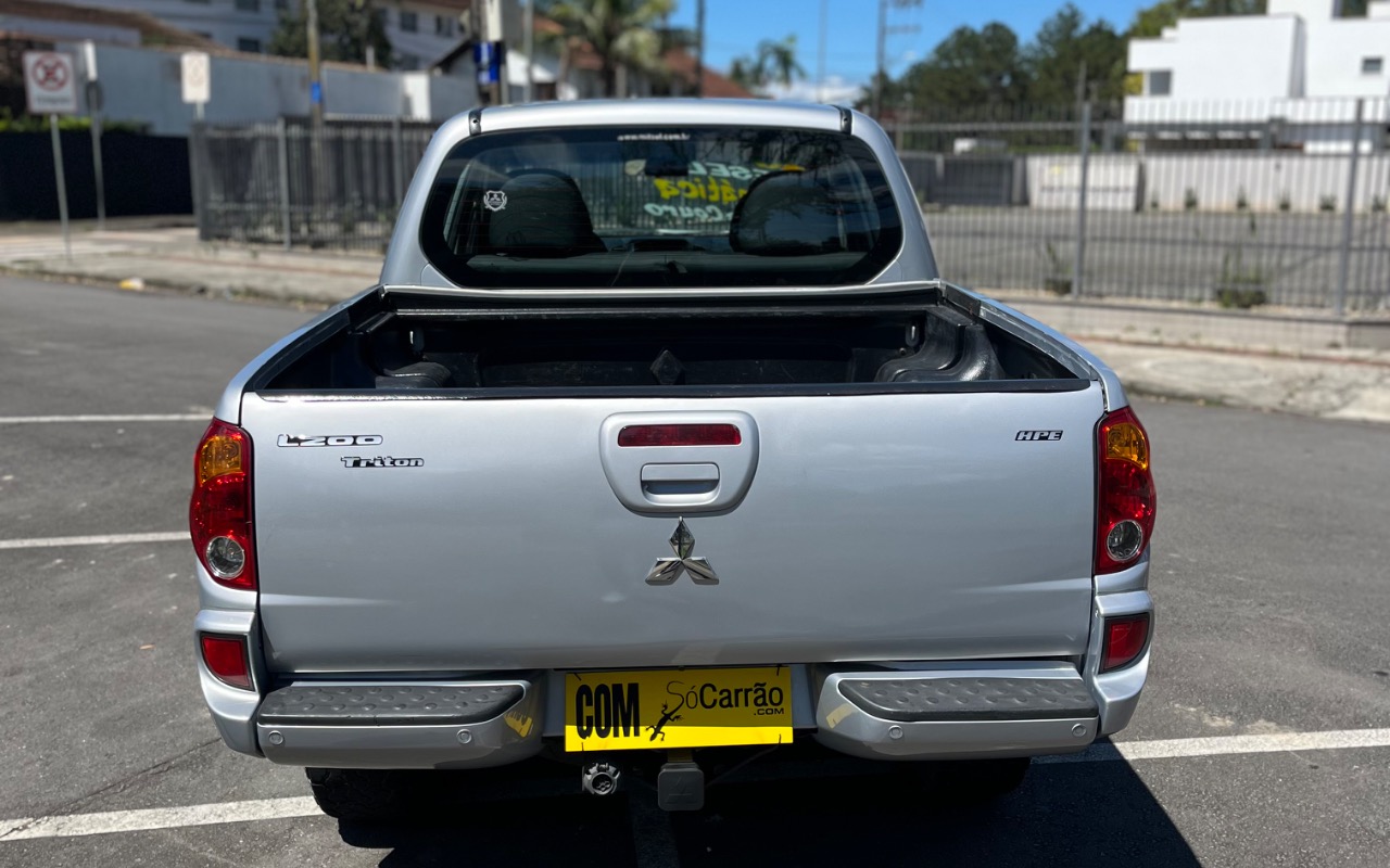 imagem-https://www.socarrao.com.br/sc-vehicle-images-prod/4281760/1791223642139-SU1HXzMzNDMuanBlZw.jpeg