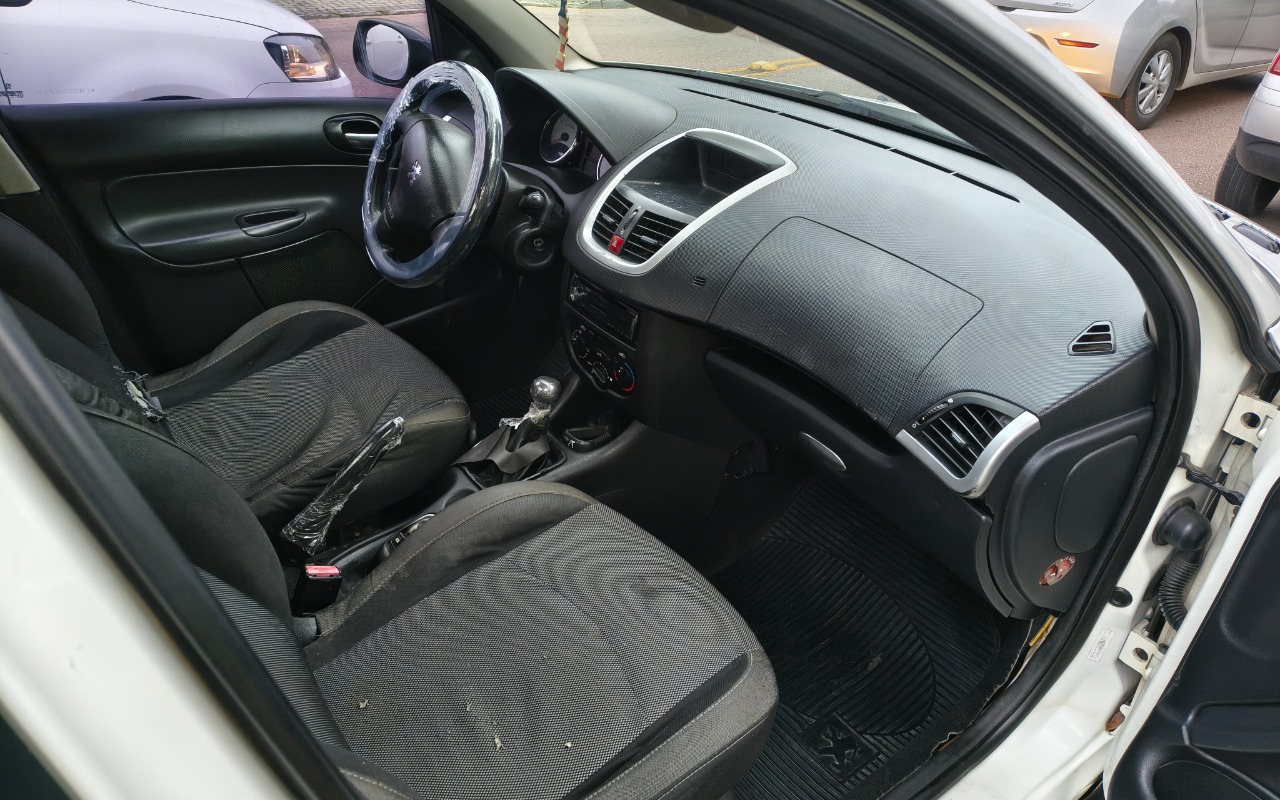 imagem-https://www.socarrao.com.br/sc-vehicle-images-prod/4281763/1791223671923-SU1HXzIwMjYxMDAyXzE3MDY0MTQxMF9IRFIuanBn.jpg