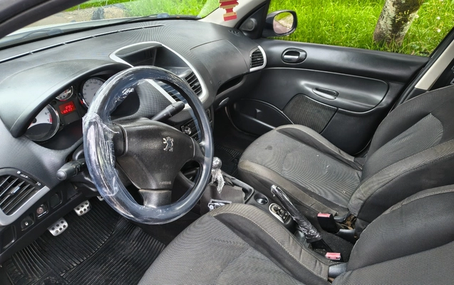 imagem-https://www.socarrao.com.br/sc-vehicle-images-prod/4281763/1791223671974-SU1HXzIwMjYxMDAyXzE3MDY1MzE4Ml9IRFIuanBn.jpg