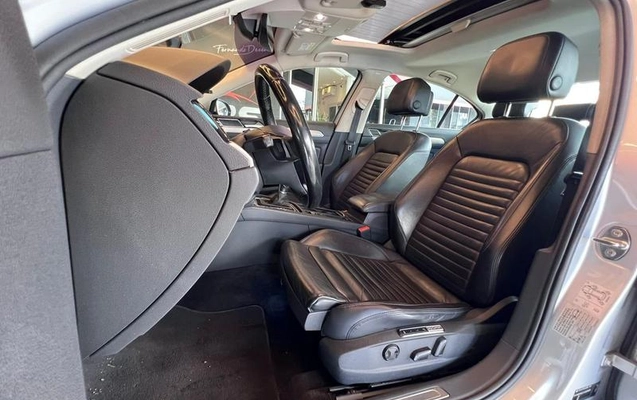imagem-https://www.socarrao.com.br/sc-vehicle-images-prod/4281771/1791224142058-8164384_17_B_e8219c9e45.jpeg