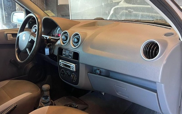 imagem-https://www.socarrao.com.br/sc-vehicle-images-prod/4281773/1791223831796-8060035_6_B_e551f8907f.jpeg
