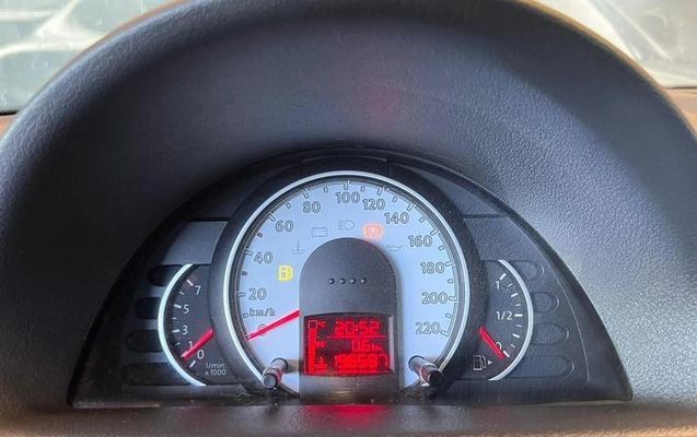 imagem-https://www.socarrao.com.br/sc-vehicle-images-prod/4281773/1791223831799-8060035_9_B_cdc8b0edd6.jpeg