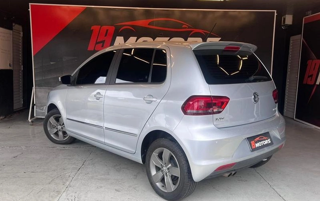 imagem-https://www.socarrao.com.br/sc-vehicle-images-prod/4281778/1791223891311-8059995_12_B_08427e9c90.jpeg