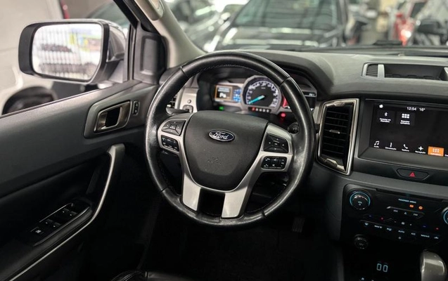 imagem-https://www.socarrao.com.br/sc-vehicle-images-prod/4281787/1791470781874-8543376_1_B_7c587cab52.jpeg