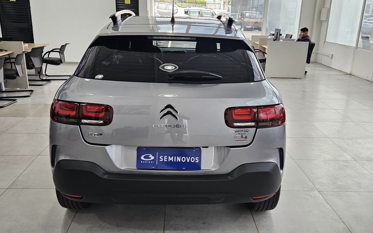 imagem-https://www.socarrao.com.br/sc-vehicle-images-prod/4281864/1791235665263-ODQzNGVhOTQtNmUyOS00MDFjLWJiZWMtNzcxMjZmN2UxNGI4LmpwZWc.jpeg