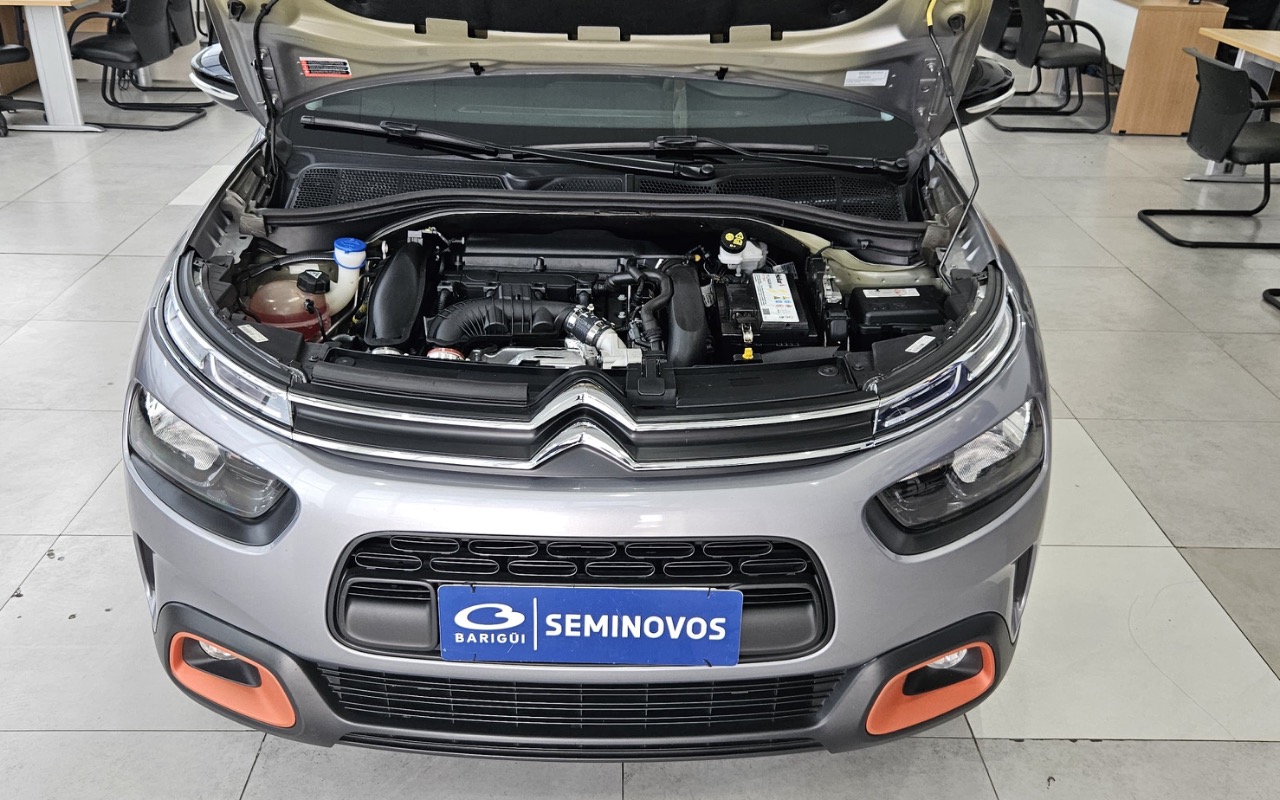imagem-https://www.socarrao.com.br/sc-vehicle-images-prod/4281864/1791235665552-ZTVmMWYxOWUtOWU5NS00ZTRjLWJjNDYtOTk0MTdlZDJlOWY2LmpwZWc.jpeg
