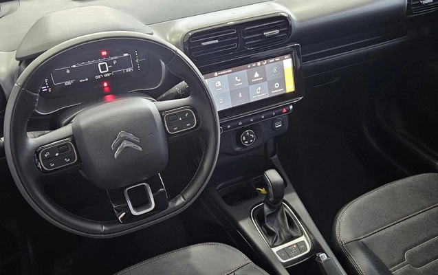 imagem-https://www.socarrao.com.br/sc-vehicle-images-prod/4281864/1791235666141-NzVlZmFiMTktODI3OS00NTQ1LTkwMzctM2EwZTExMTg4YmM2LmpwZWc.jpeg