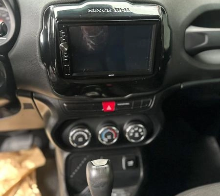imagem-https://www.socarrao.com.br/sc-vehicle-images-prod/4281869/1791224402710-8487821_8_B_76b007dbfa.jpeg