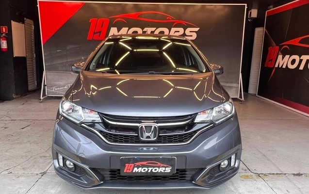 imagem-https://www.socarrao.com.br/sc-vehicle-images-prod/4281883/1791224451390-8291913_15_B_b8eb87199b.jpeg