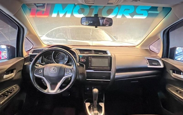 imagem-https://www.socarrao.com.br/sc-vehicle-images-prod/4281883/1791224451400-8291913_6_B_a8bd217ec5.jpeg