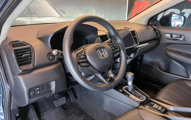 imagem-https://www.socarrao.com.br/sc-vehicle-images-prod/4281906/1791224610369-8368168_10_B_3f71bc51e0.jpeg
