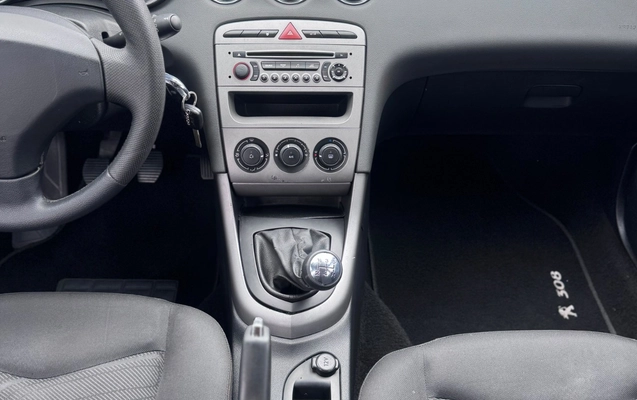 imagem-https://www.socarrao.com.br/sc-vehicle-images-prod/4281927/1791224838630-SU1HLTIwMjYwOTMwLVdBMDA4OC5qcGc.jpg
