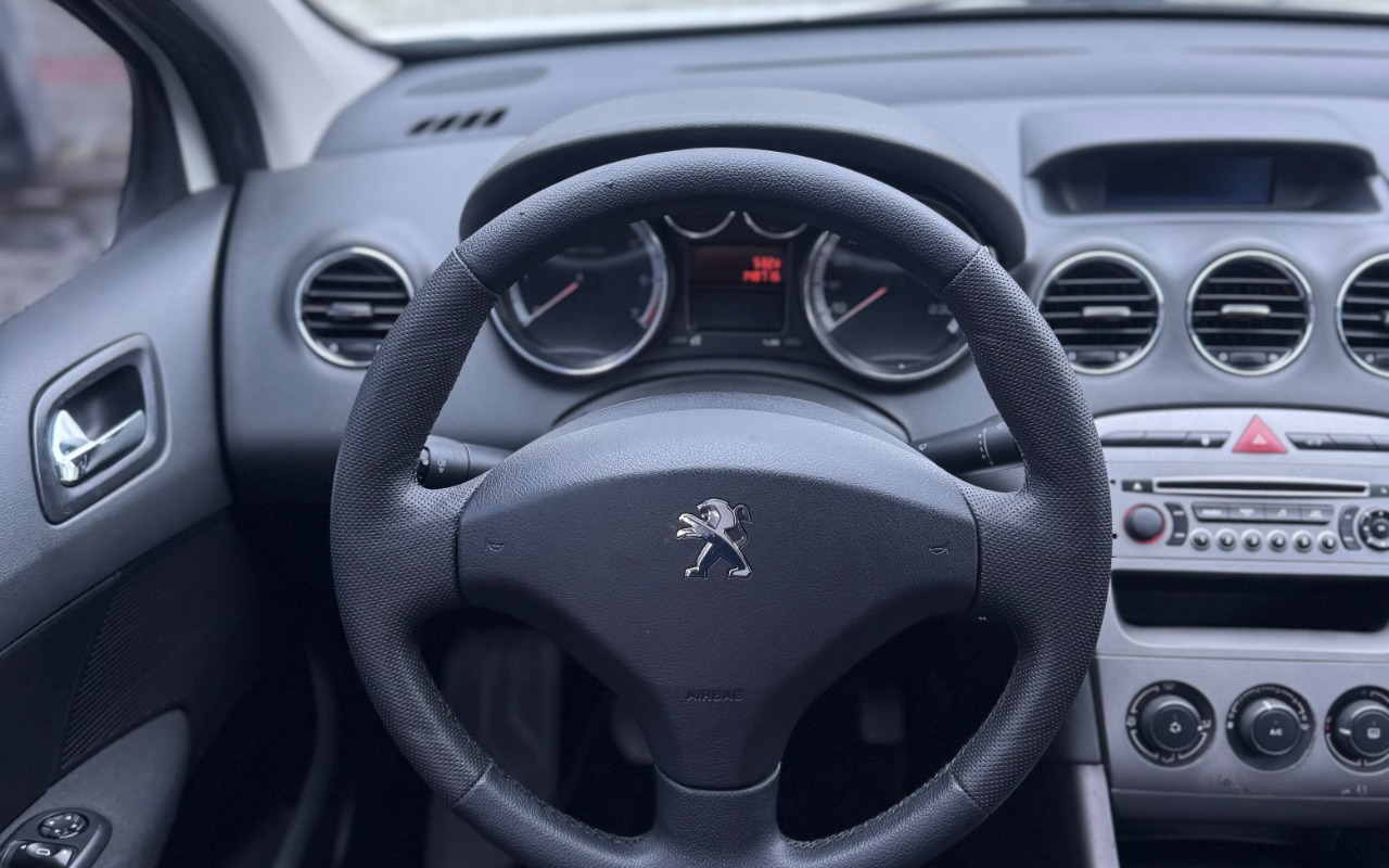 imagem-https://www.socarrao.com.br/sc-vehicle-images-prod/4281927/1791224838918-SU1HLTIwMjYwOTMwLVdBMDA5MS5qcGc.jpg