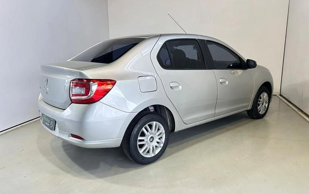 imagem-https://www.socarrao.com.br/sc-vehicle-images-prod/4281995/1791225110376-8478797_11_B_b10e5742c7.jpeg