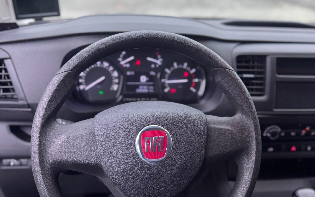 imagem-https://www.socarrao.com.br/sc-vehicle-images-prod/4282003/1791225218794-SU1HLTIwMjYxMDAyLVdBMDE0Ny5qcGc.jpg